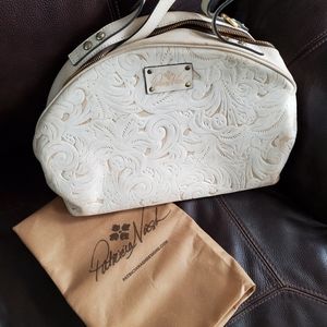 Large leather shoulder bag